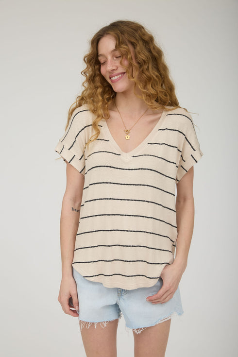 V NECK CUFF SLEEVE TOP