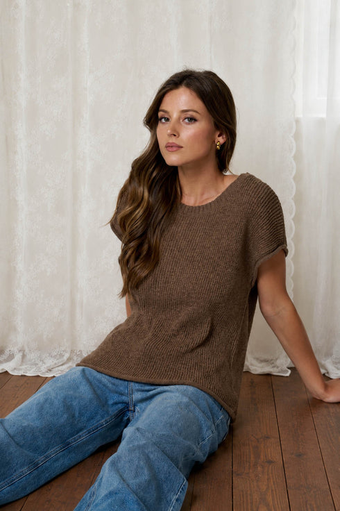 RELAXED SHORT SLEEVE SWEATER