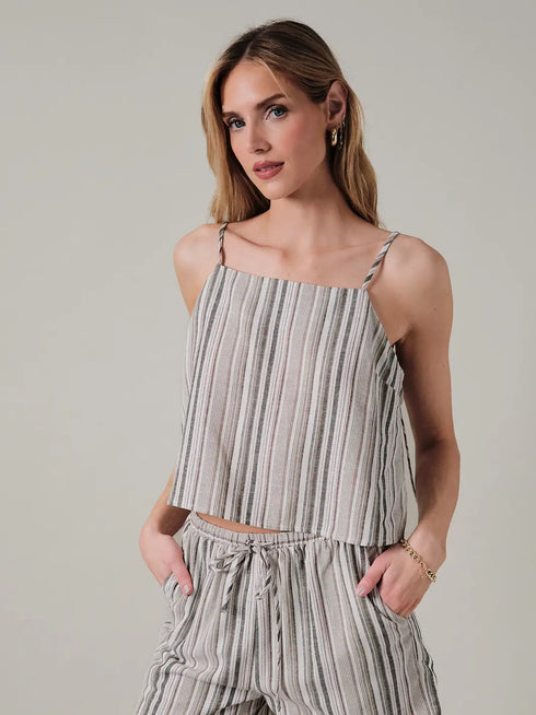 ISLA BUTTON BACK TOP