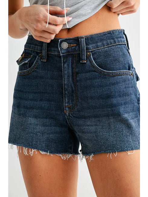 STRETCH SCISSOR CUT SHORT