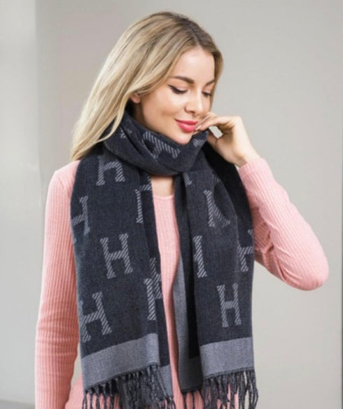 INITIAL H TASSLE SCARF
