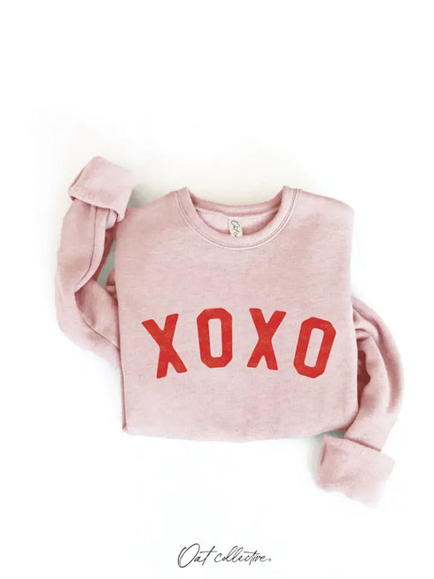 XOXO GRAPHIC SWEATSHIRT
