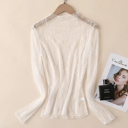 JENNA LACE LAYER TOP