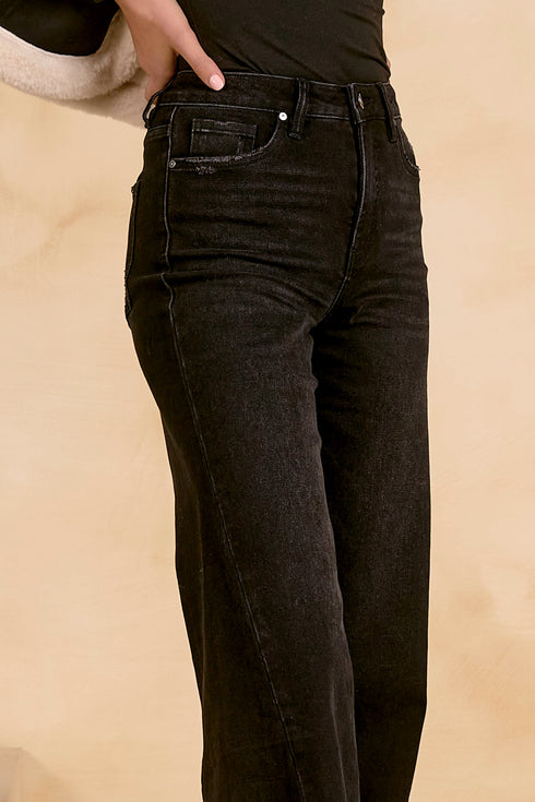JOLIE JEAN